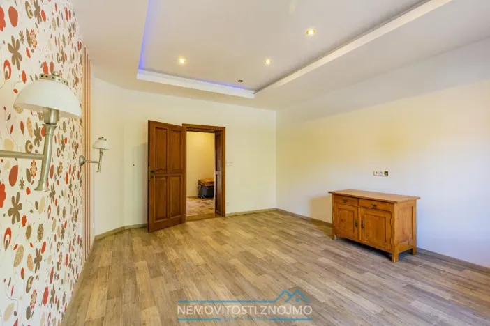 Prodej atypického bytu, Znojmo, Sokolská, 169 m2