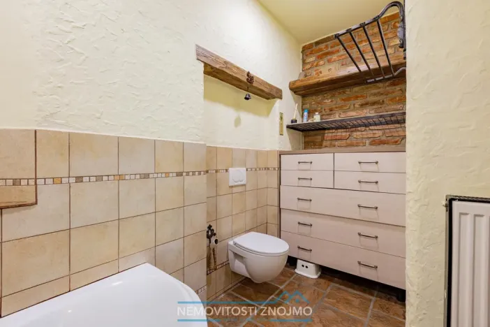 Prodej atypického bytu, Znojmo, Sokolská, 169 m2