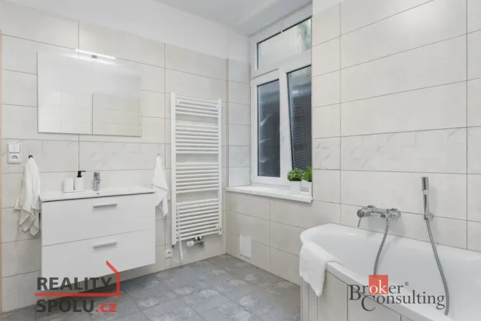 Pronájem rodinného domu, Úpice, Regnerova, 90 m2