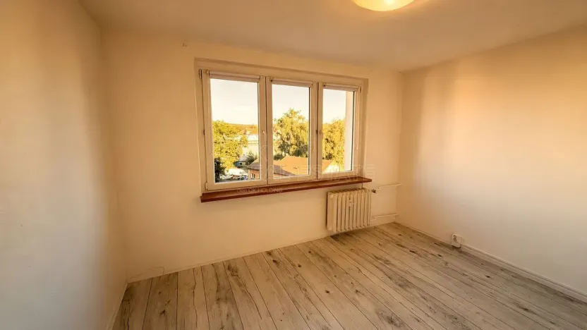 Pronájem bytu 2+1, Karlovy Vary, Svobodova, 34 m2