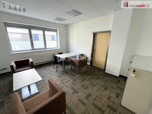Pronájem kanceláře, Uherské Hradiště, Stojanova, 20 m2