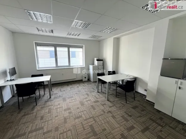 Pronájem kanceláře, Uherské Hradiště, Stojanova, 23 m2