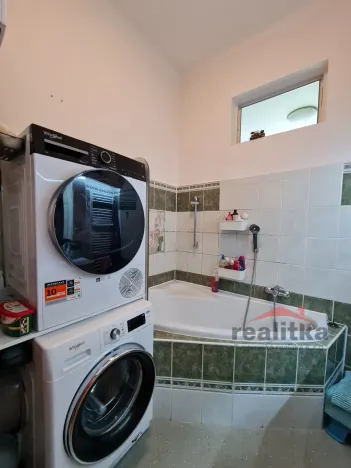 Prodej bytu 3+1, Opava - Předměstí, Joy Adamsonové, 118 m2