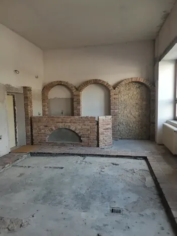 Pronájem obchodního prostoru, Pardubice, 80 m2