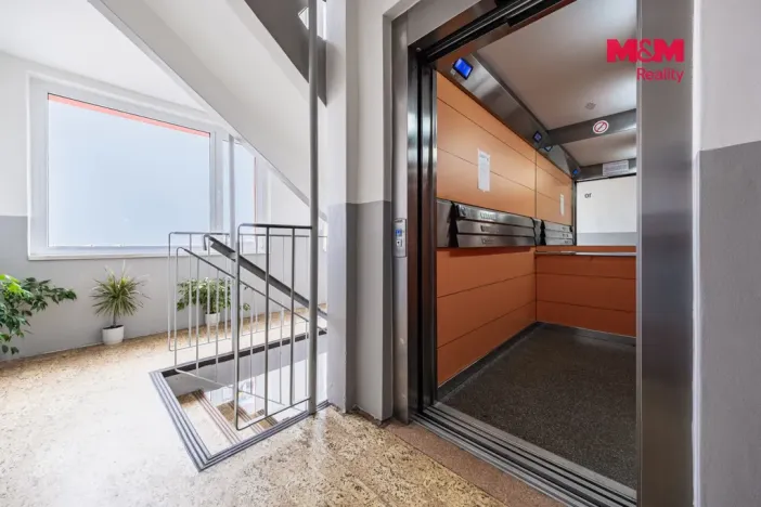 Prodej bytu 2+kk, Praha - Stodůlky, Trávníčkova, 45 m2