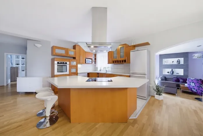 Prodej rodinného domu, Luženičky, 300 m2