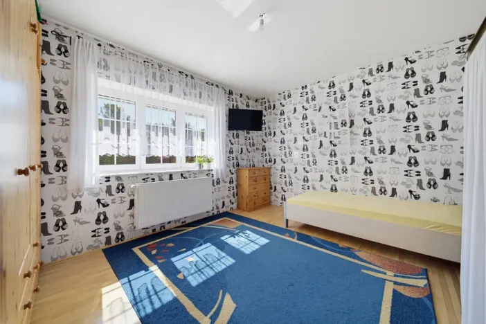 Prodej rodinného domu, Luženičky, 300 m2