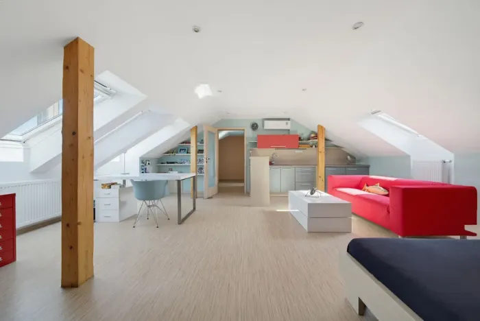 Prodej rodinného domu, Luženičky, 300 m2