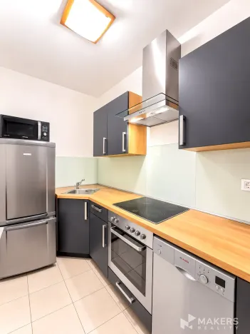 Pronájem bytu 3+1, Praha - Košíře, Lovčenská, 76 m2