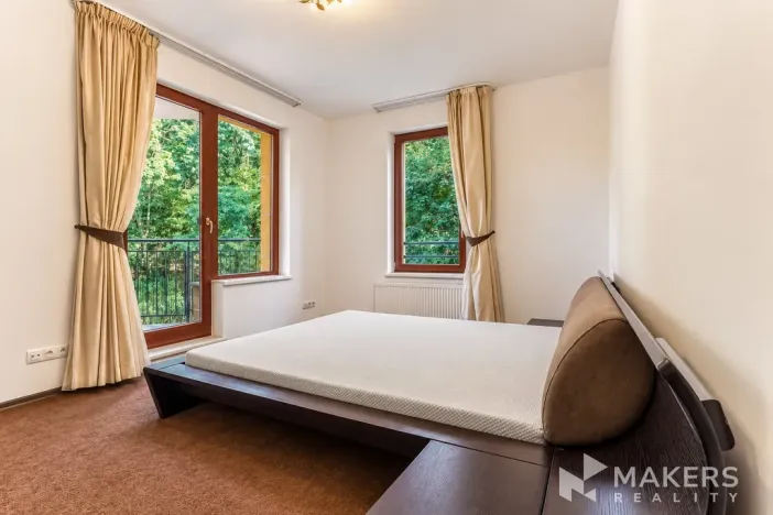 Pronájem bytu 3+1, Praha - Košíře, Lovčenská, 76 m2
