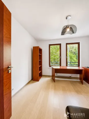 Pronájem bytu 3+1, Praha - Košíře, Lovčenská, 76 m2
