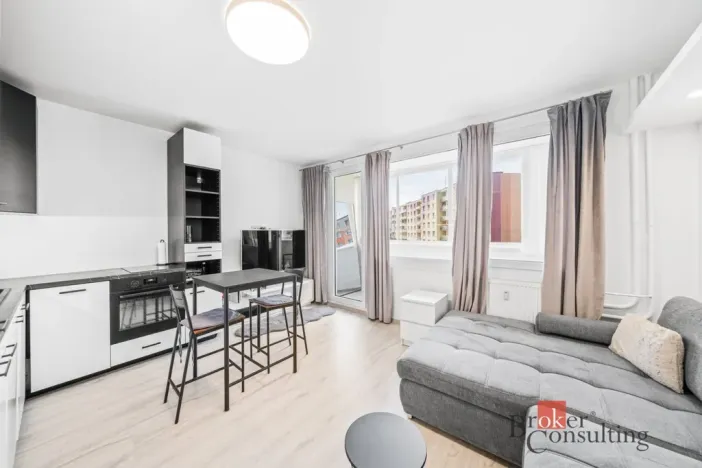 Pronájem bytu 1+kk, Plzeň - Bolevec, Kralovická, 32 m2
