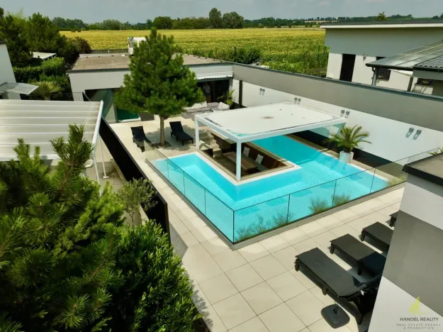 Prodej vily, Ladná, Ovčačky, 365 m2