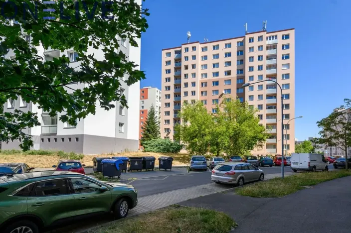 Prodej bytu 3+1, Plzeň, Žlutická, 75 m2