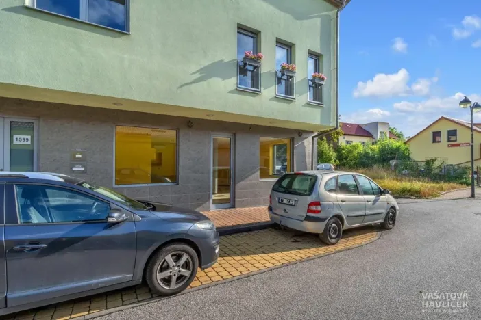 Pronájem obchodního prostoru, Přelouč, Tůmy Přeloučského, 64 m2