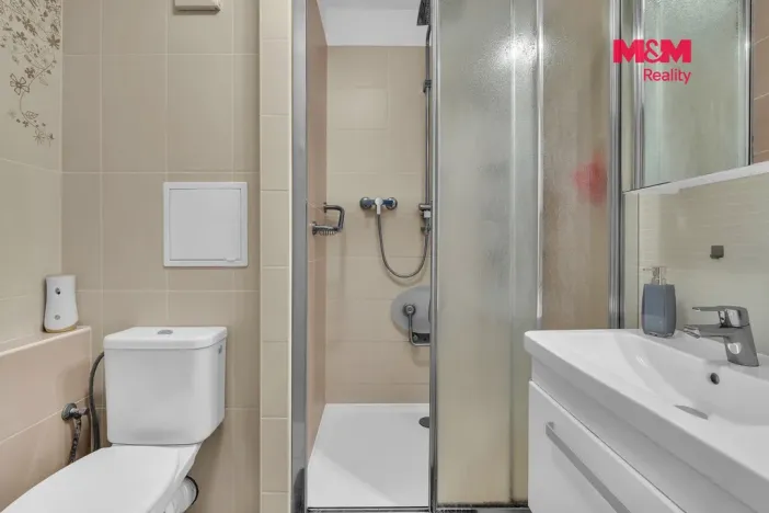 Prodej bytu 1+kk, Pardubice - Zelené Předměstí, nábřeží Závodu míru, 35 m2