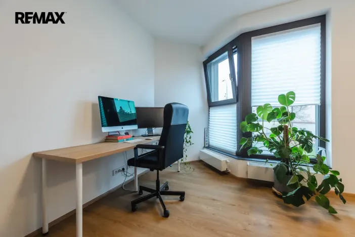 Pronájem bytu 1+kk, Praha - Libeň, U Vlachovky, 31 m2
