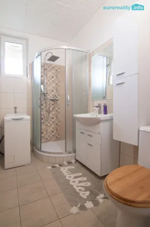 Pronájem bytu 2+kk, Doksy, Sochorova, 42 m2