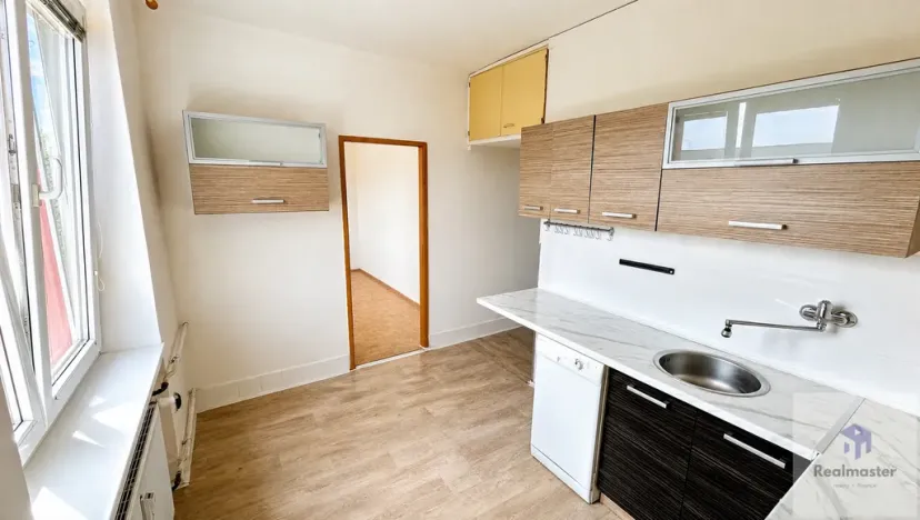 Prodej bytu 2+1, Ústí nad Labem - Bukov, Dukelských hrdinů, 52 m2