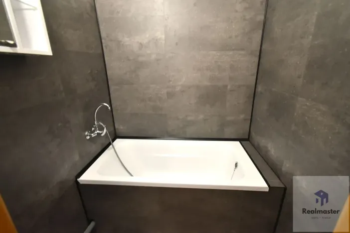 Prodej bytu 2+1, Ústí nad Labem - Bukov, Dukelských hrdinů, 52 m2
