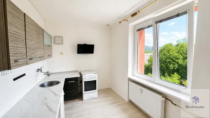 Prodej bytu 2+1, Ústí nad Labem - Bukov, Dukelských hrdinů, 52 m2