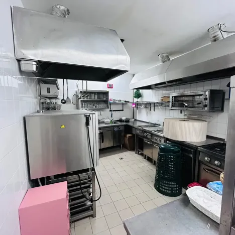 Pronájem obchodního prostoru, Kolín, Na Hradbách, 164 m2