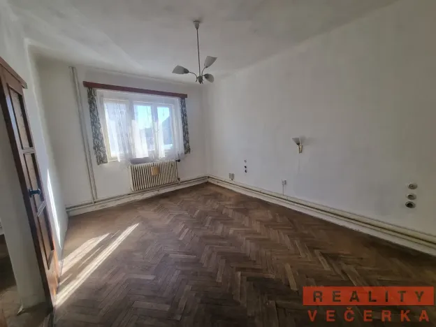 Prodej rodinného domu, Chrást, Kolmá, 180 m2