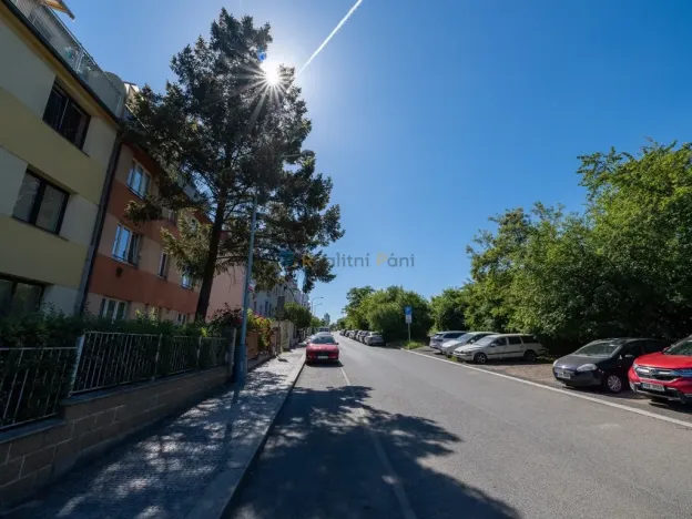 Prodej bytu 1+kk, Praha - Strašnice, Strančická, 38 m2