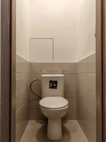 Pronájem bytu 1+1, Praha - Smíchov, Štorkánova, 33 m2