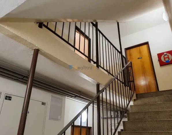 Pronájem bytu 1+1, Praha - Smíchov, Štorkánova, 33 m2