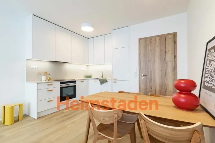 Pronájem bytu 2+kk, Praha - Holešovice, Vrbenského, 61 m2