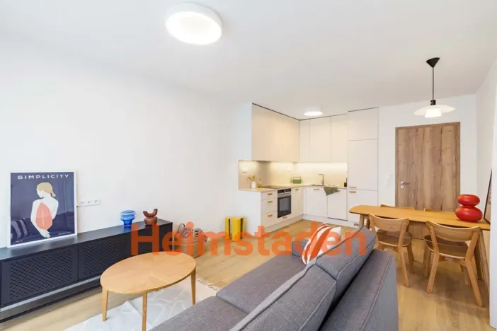 Pronájem bytu 2+kk, Praha - Holešovice, Vrbenského, 61 m2