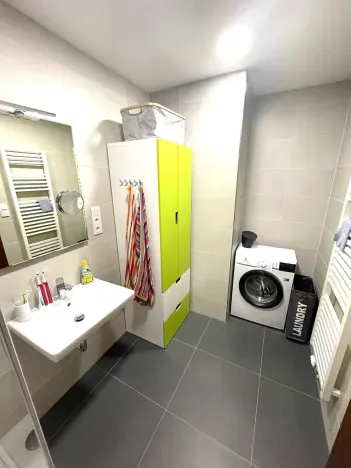 Pronájem bytu 1+kk, Praha - Jinonice, Kloudova, 57 m2