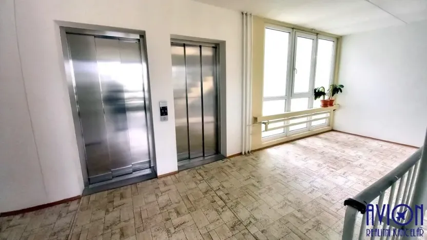 Prodej bytu 2+kk, Praha - Hloubětín, Kukelská, 46 m2