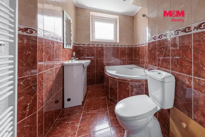Prodej bytu 2+1, Horní Slavkov, Dlouhá, 50 m2