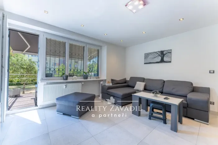 Prodej bytu 3+1, Praha - Strašnice, U kombinátu, 77 m2