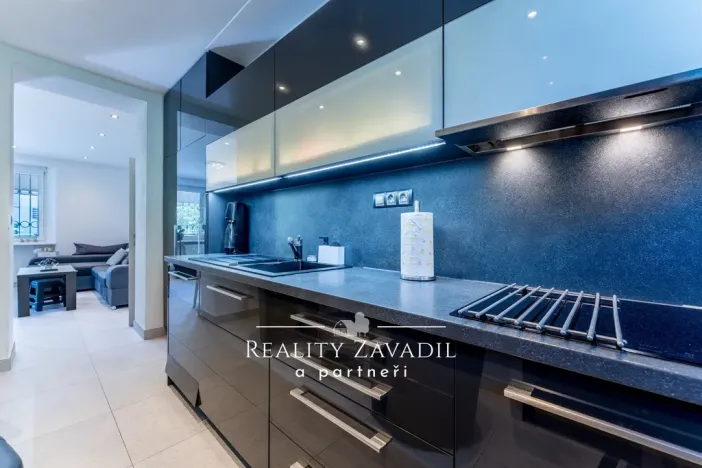 Prodej bytu 3+1, Praha - Strašnice, U kombinátu, 77 m2