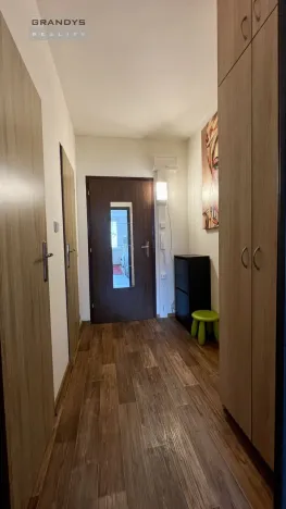 Pronájem bytu 1+kk, Praha - Modřany, Platónova, 29 m2