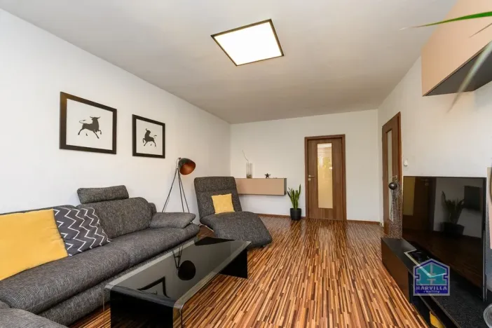 Prodej bytu 3+1, Plzeň - Doubravka, Ke Špitálskému lesu, 70 m2