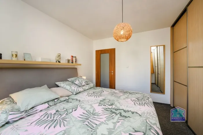 Prodej bytu 3+1, Plzeň - Doubravka, Ke Špitálskému lesu, 70 m2