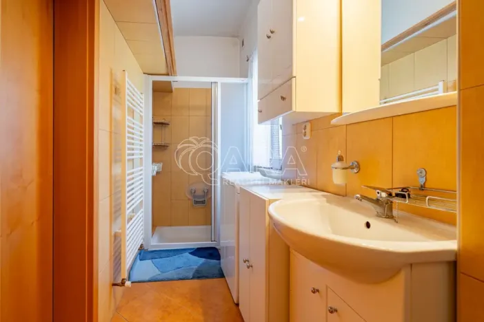 Prodej rodinného domu, Mořina, 320 m2