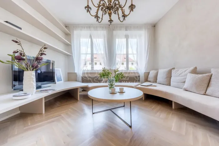 Prodej bytu 2+kk, Praha - Malá Strana, Újezd, 51 m2