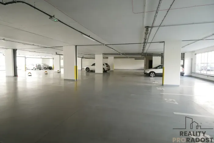 Prodej garáže, Hradec Králové, Kubelíkova, 13 m2
