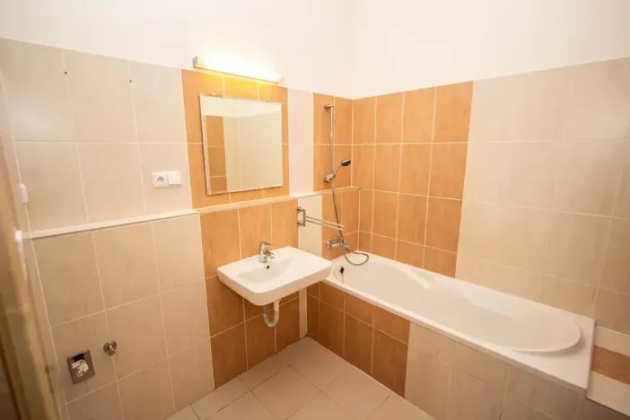 Pronájem bytu 2+kk, Mikulov, Bezručova, 67 m2