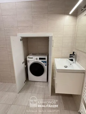 Pronájem bytu 2+kk, Hranice - Hranice I-Město, Pernštejnské náměstí, 53 m2