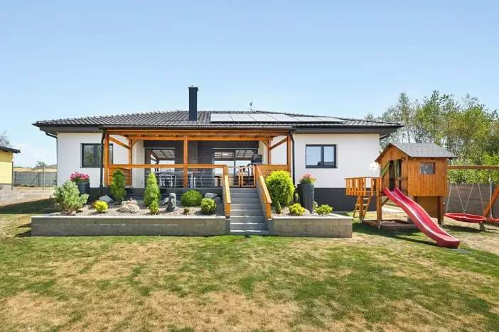 Prodej rodinného domu, Benešov, 148 m2