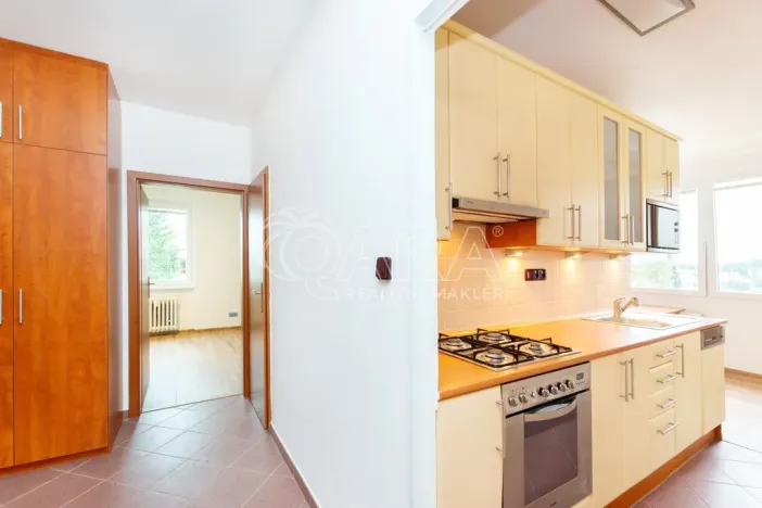 Pronájem bytu 3+1, Tábor, Helsinská, 68 m2