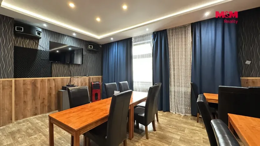 Pronájem restaurace, Mladá Boleslav - Mladá Boleslav II, Blahoslavova, 212 m2