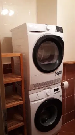 Pronájem bytu 2+kk, Praha, Kryšpínova, 52 m2