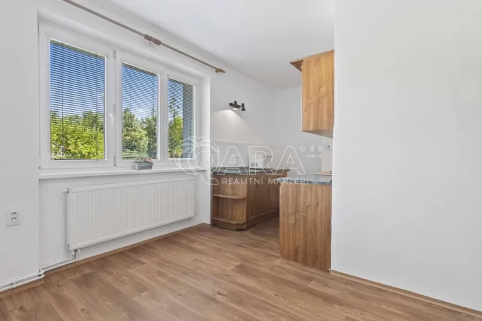 Prodej bytu 3+1, Velký Osek, Revoluční, 68 m2